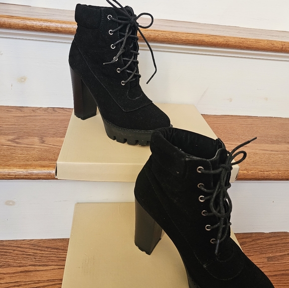 Yoki Fashion boots; Black Suede; Size 8.5M - Picture 2 of 12